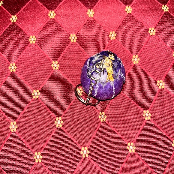 Purple metallic flower key chain - Picture 5 of 8